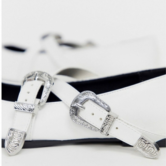 ASOS Wide fit Lexicon Pointed Ballet Flats - Picture 2 of 4